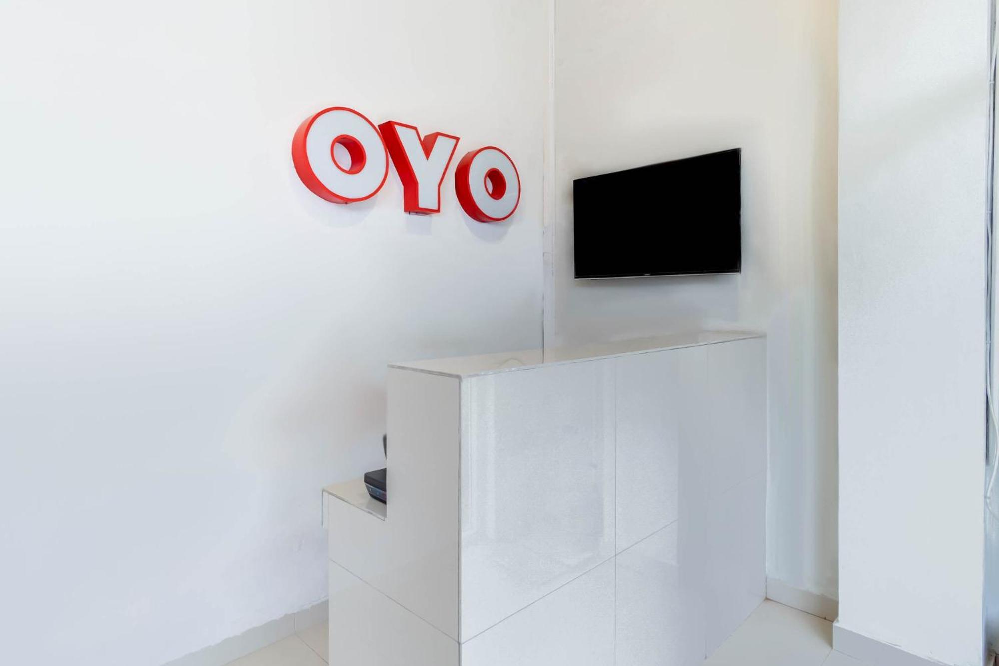 Super Oyo 2345 Homestay Jaya Medan Eksteriør billede