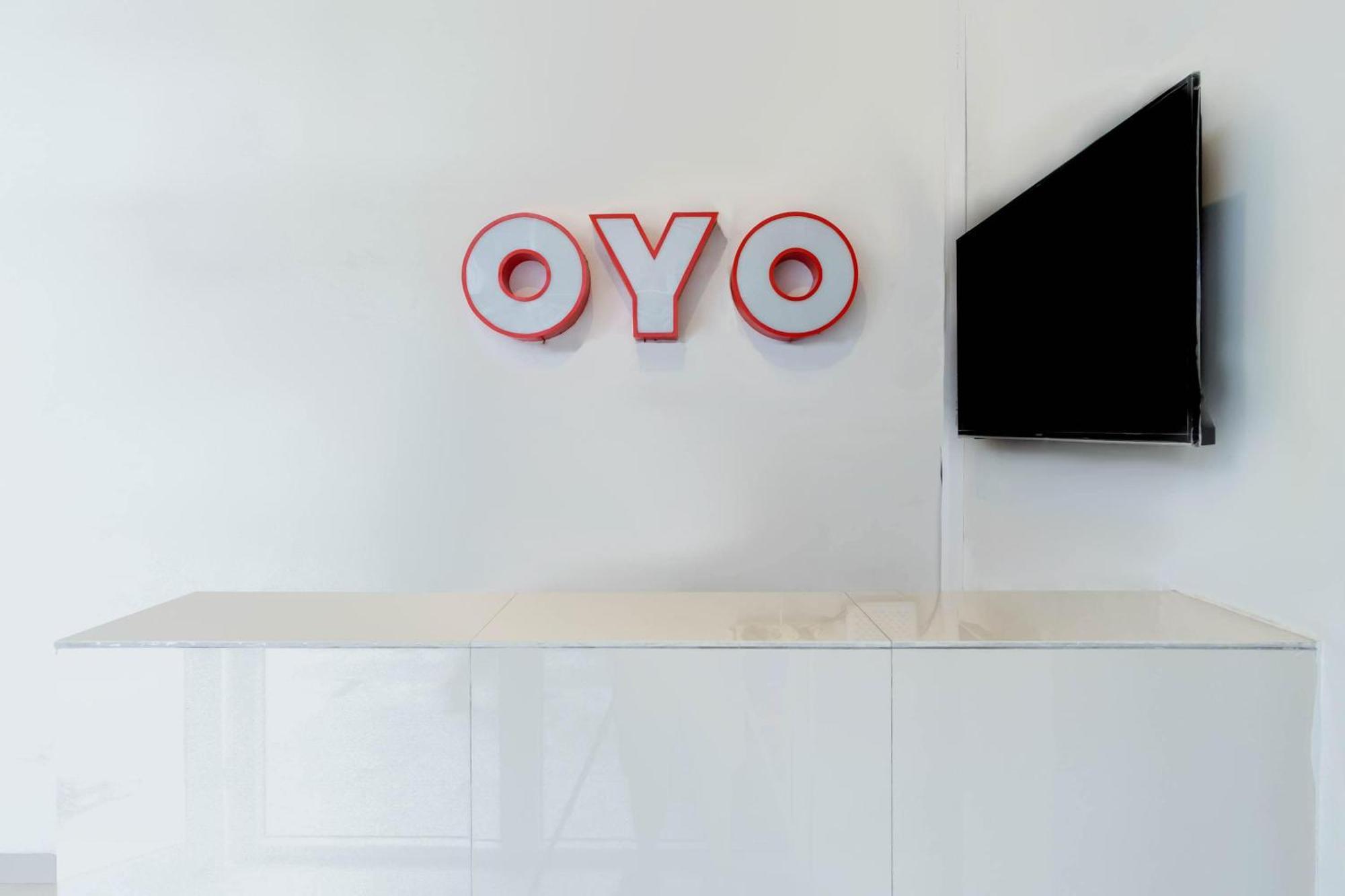 Super Oyo 2345 Homestay Jaya Medan Eksteriør billede