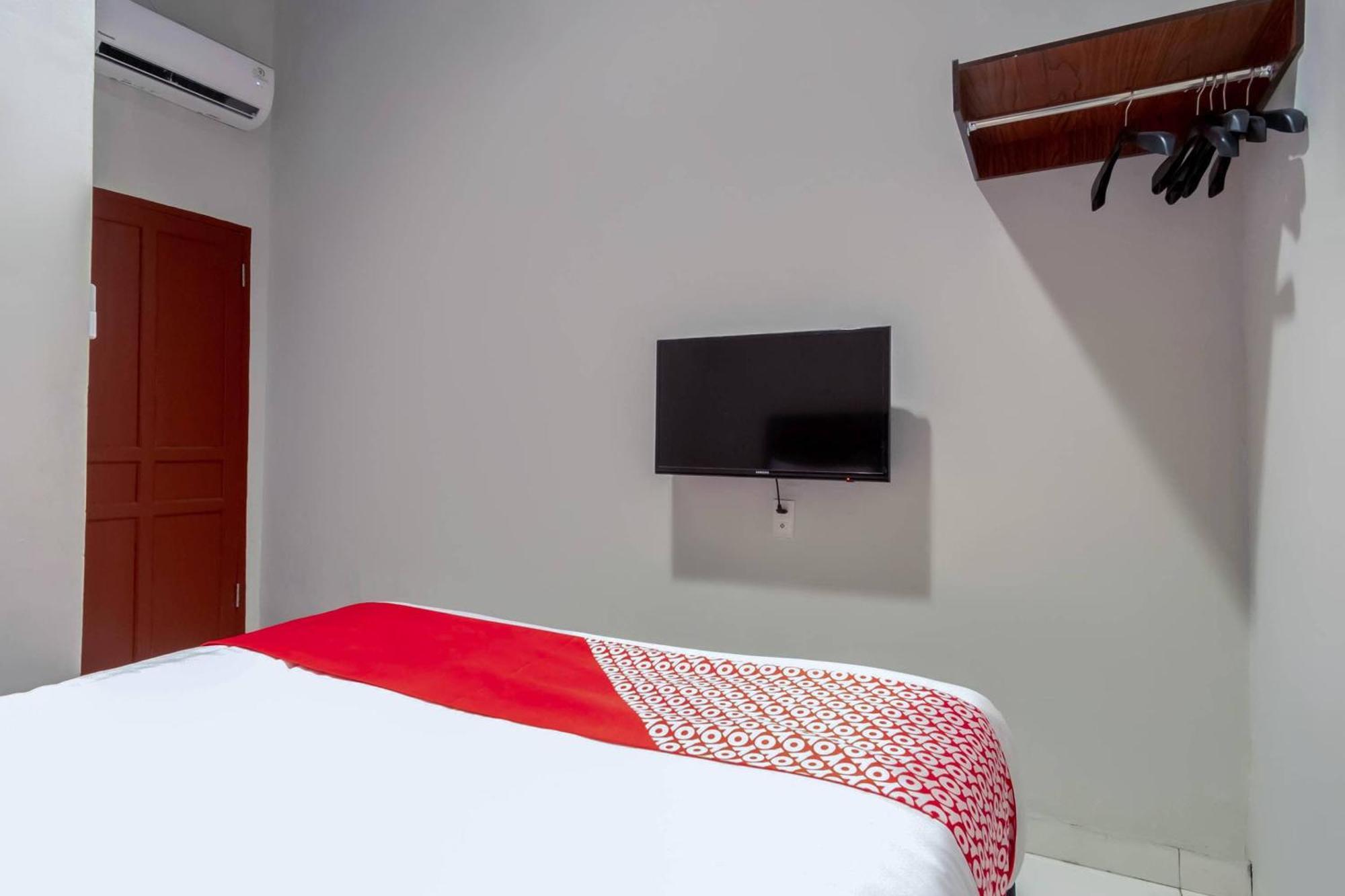 Super Oyo 2345 Homestay Jaya Medan Eksteriør billede